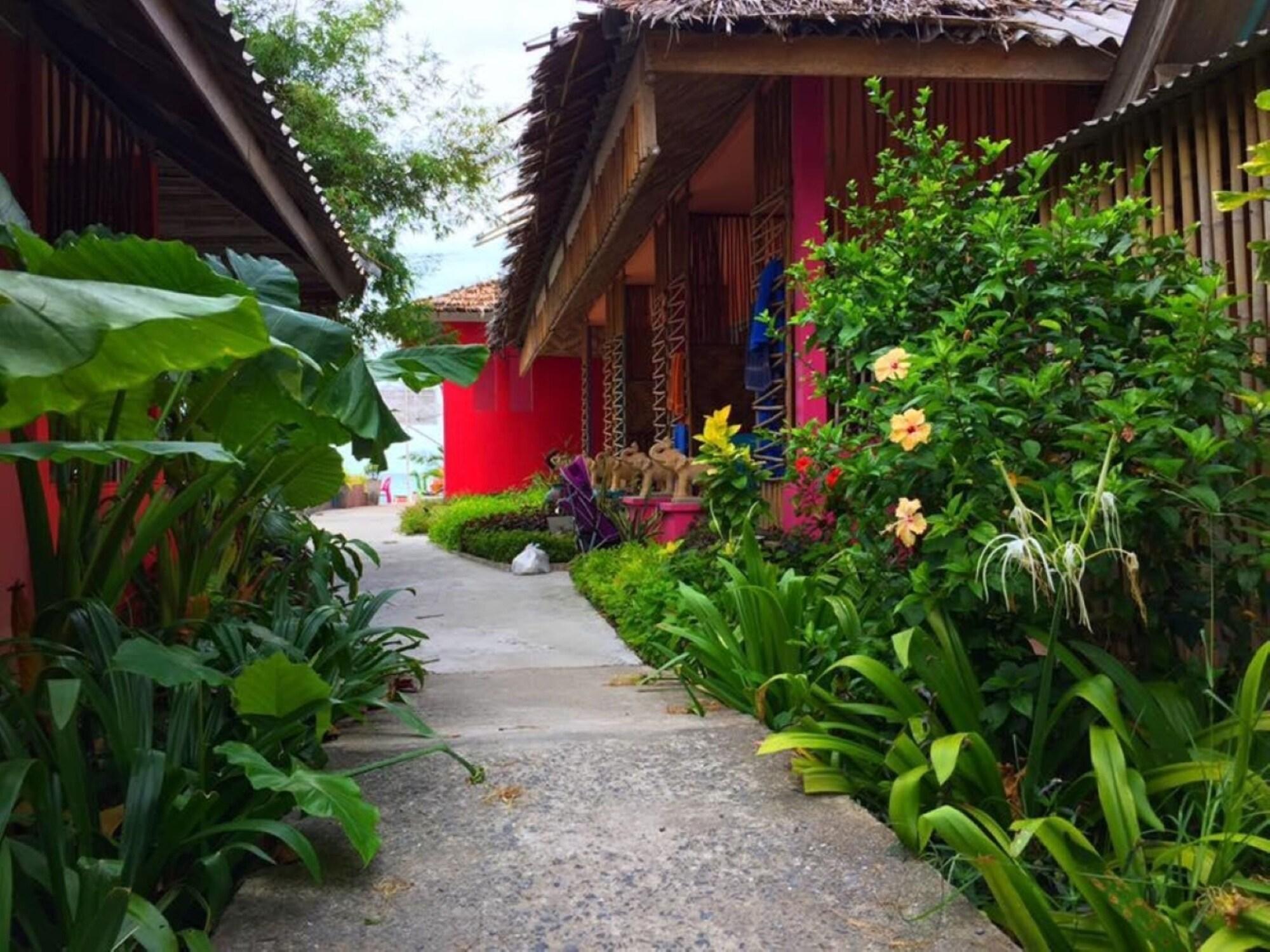Cha-Ba Bungalow & Art Gallery Ko Lanta Dış mekan fotoğraf
