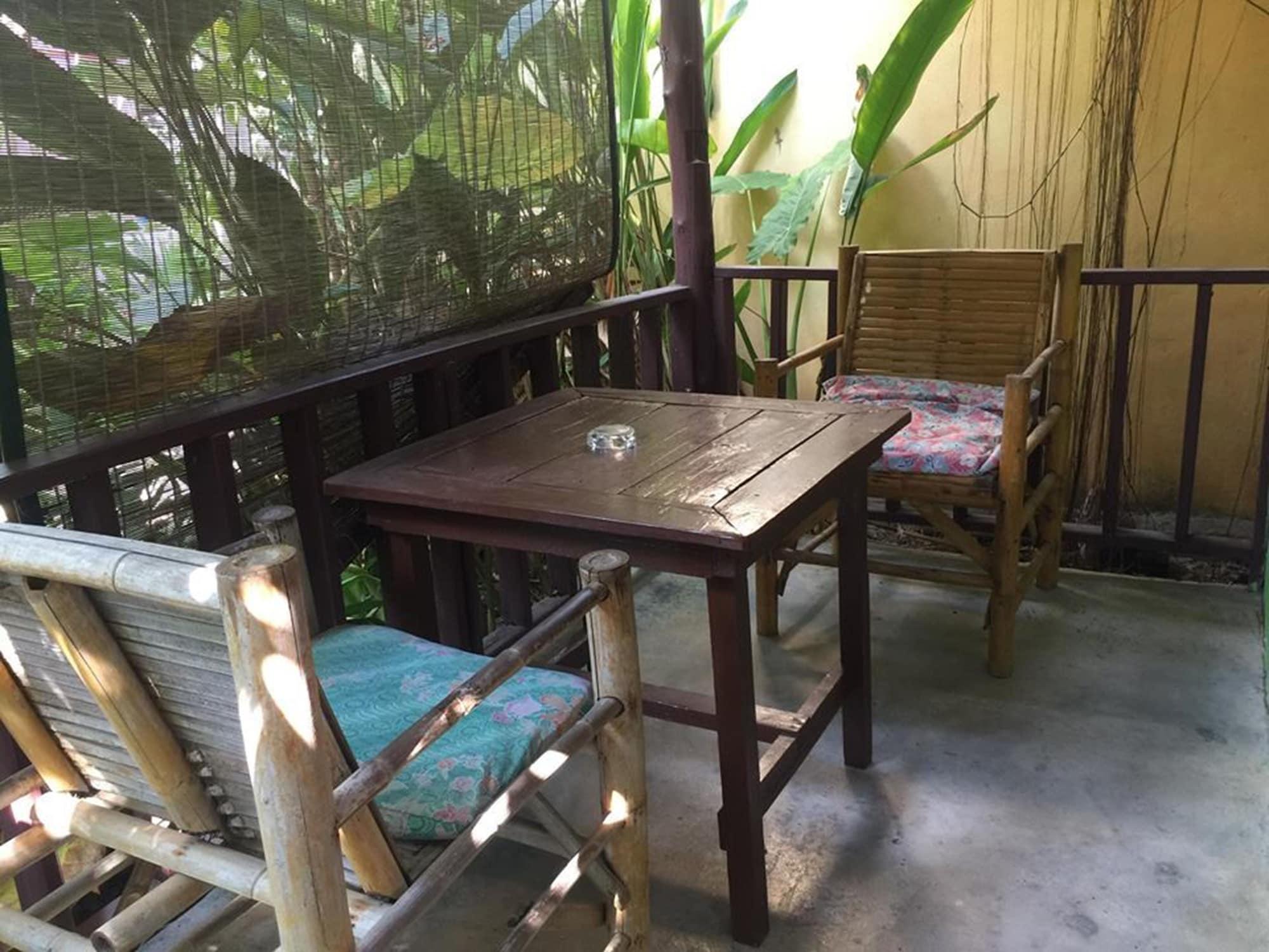 Cha-Ba Bungalow & Art Gallery Ko Lanta Dış mekan fotoğraf
